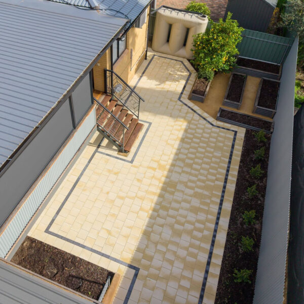 Havenbrick charcoal | Stradapave oatmeal Patio Paving | Southern Earth Landscaping6